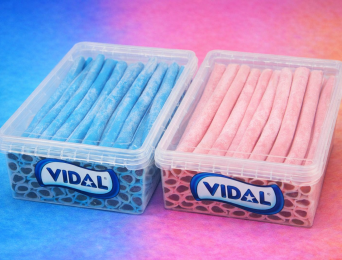 🍓 חדש ב-CandyMall: ליקריץ ריתמו פירותי עם מילוי במארז ענק