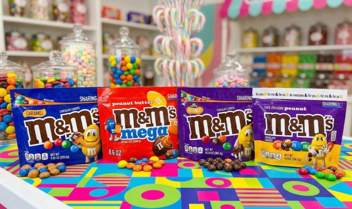 טעמים חדשים של M&M's הגיעו ל-CandyMall – קרמל, חמאת בוטנים ושוקולד מריר