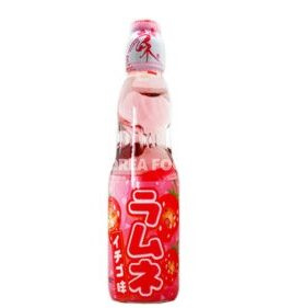 משקה רמונה יפני - משקה מוגז בטעם תות עם כדור 200ml