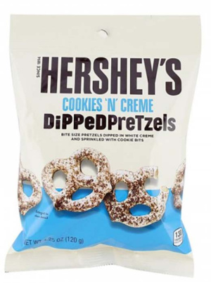 Hershey's - בייגלה מצופה בשוקולד קרמי לבן עם עוגיות  120g