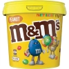 m&m - בוטנים מצופים שוקולד חלב בדלי 575g